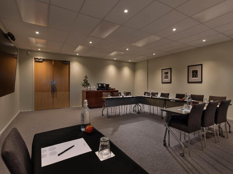 Novotel Auckland Ellerslie image