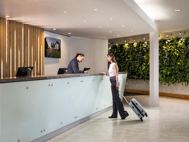 Novotel Auckland Ellerslie image