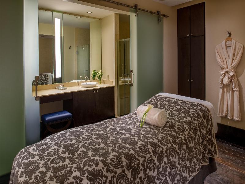 Stay in style at The Roosevelt New Orleans, A Waldorf Astoria Hotel