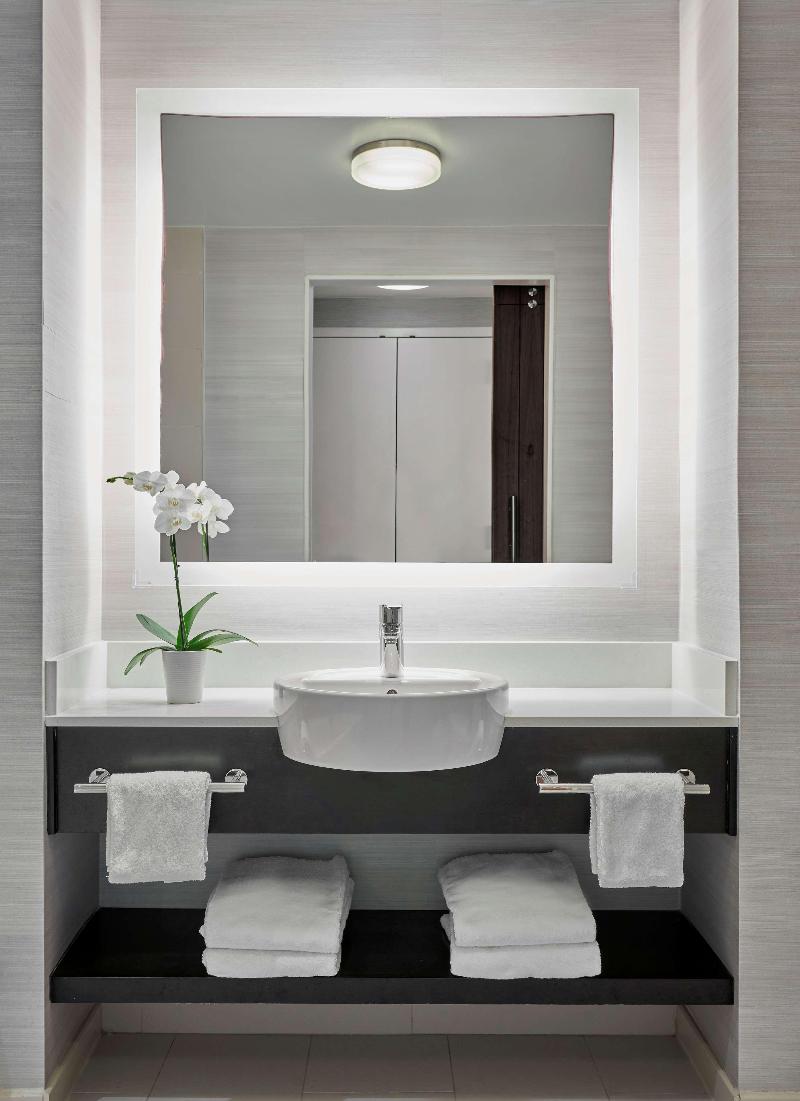 Hyatt Regency La Jolla At Aventine image