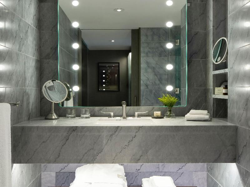 Fairmont Century Plaza image