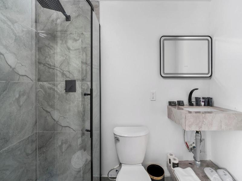 Plush Hotel — photo 30