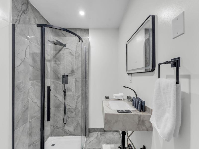 Plush Hotel — photo 48