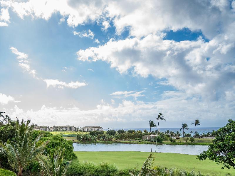 Hale Hokuala Kauai, Curio Collection by Hilton