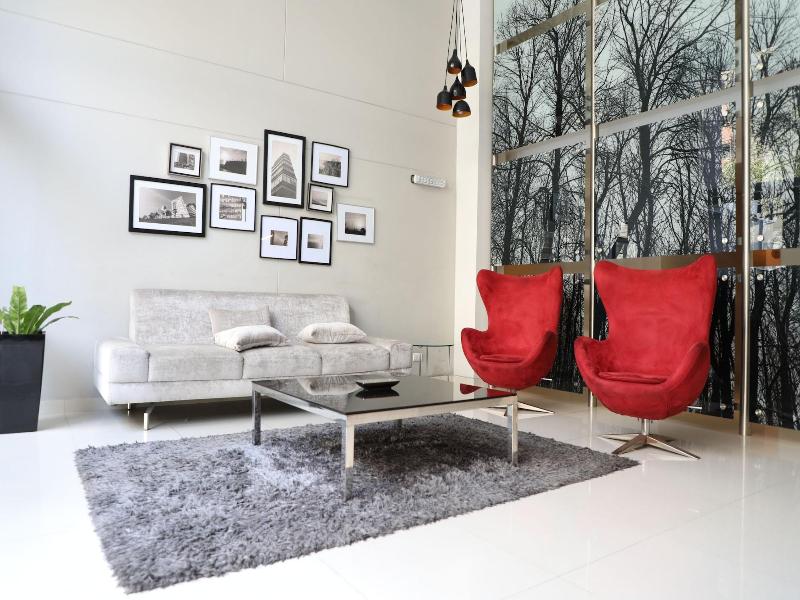 Miraflores4rent Upper Pardo image