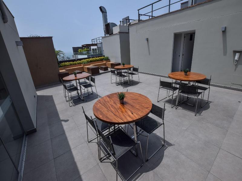 Miraflores4rent Upper Pardo image