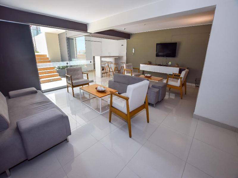 Miraflores4rent Upper Pardo image