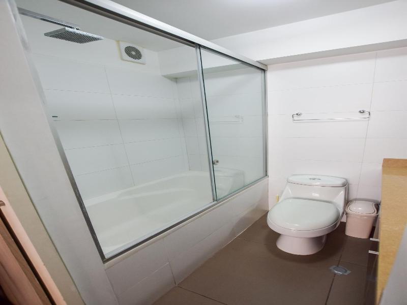 Miraflores4rent Upper Pardo image