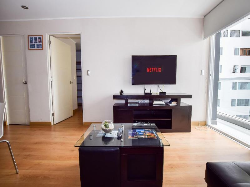 Miraflores4rent Upper Pardo image