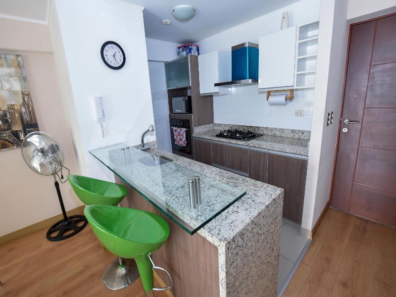 Miraflores4rent Upper Pardo image
