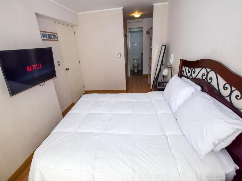 Miraflores4rent Upper Pardo image