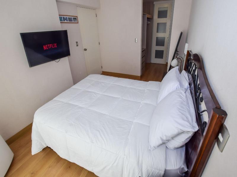 Miraflores4rent Upper Pardo image