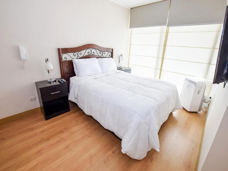 Miraflores4rent Upper Pardo image