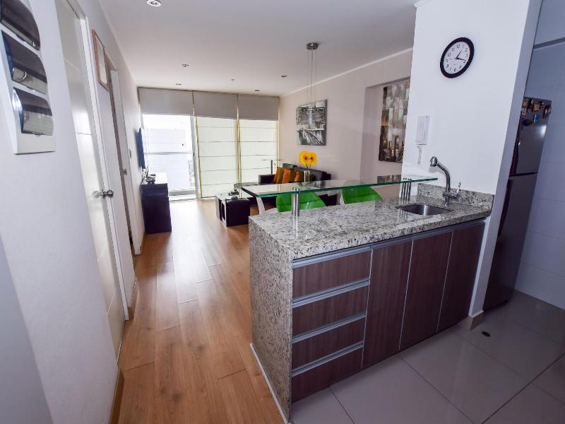 Miraflores4rent Upper Pardo image