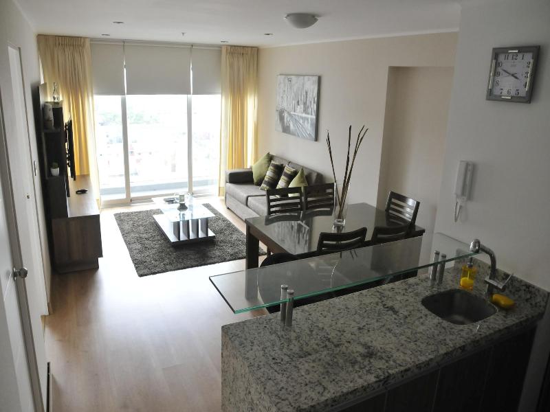 Miraflores4rent Upper Pardo image