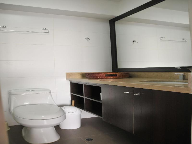 Miraflores4rent Upper Pardo image