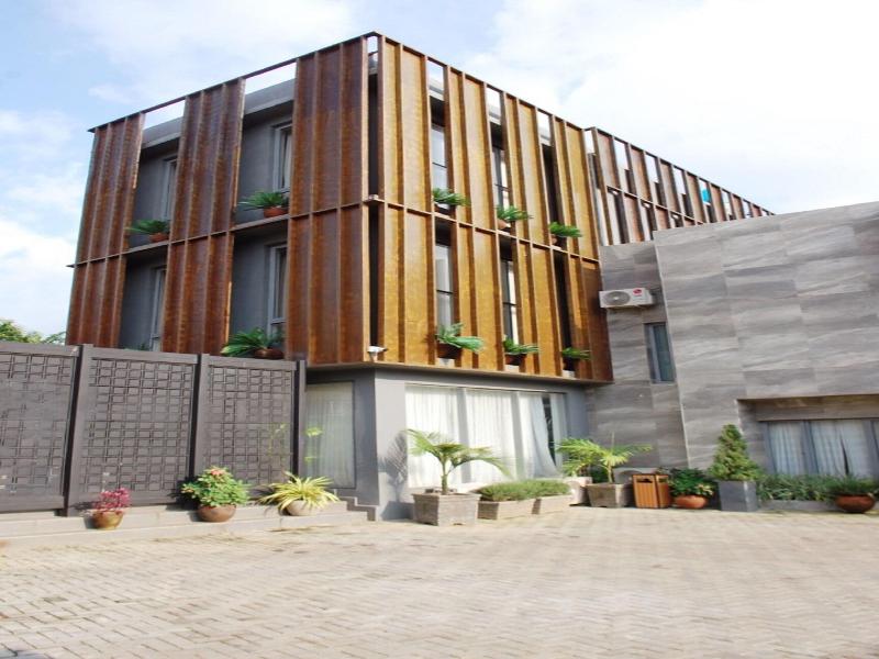 Iris Hotel Maitama image