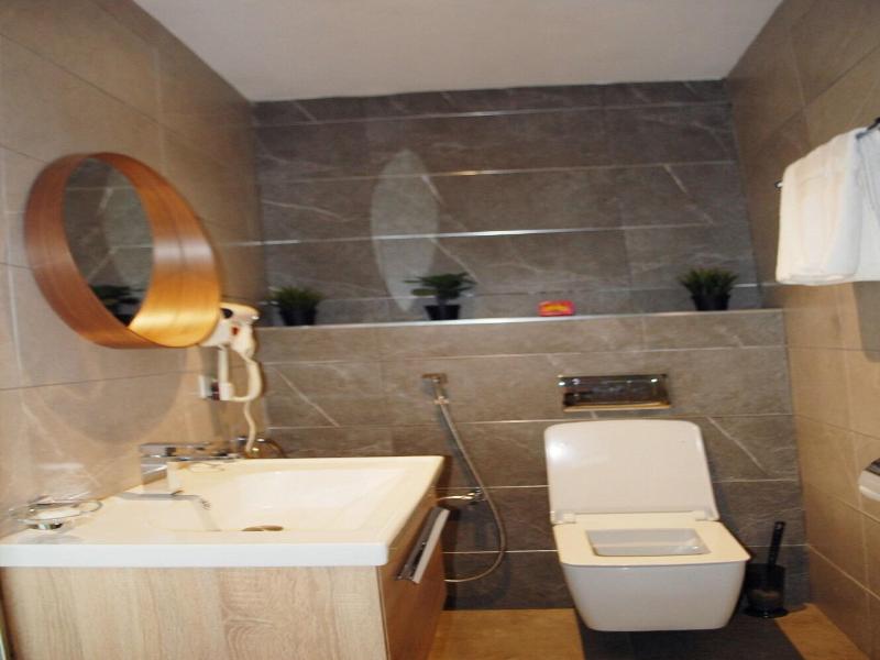 Iris Hotel Maitama image