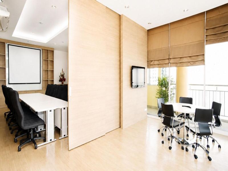 Golden Pearl Hotel image