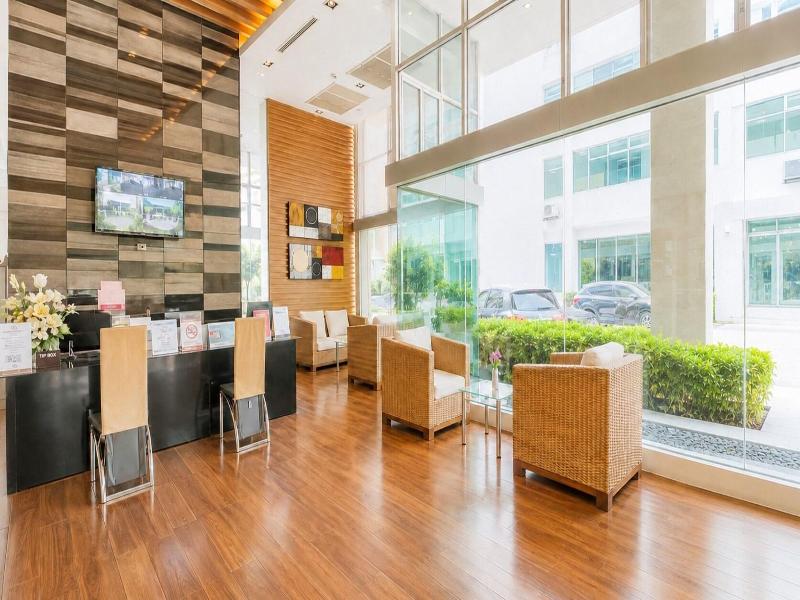 Golden Pearl Hotel image