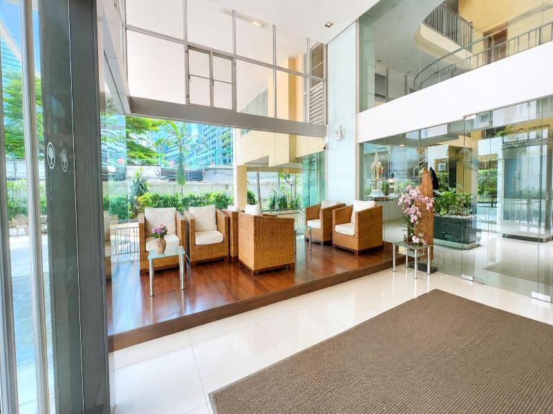 Golden Pearl Hotel image