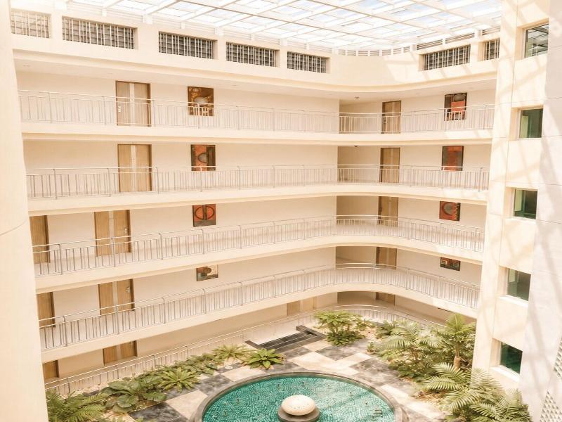 Golden Pearl Hotel image