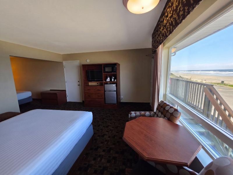 Seagrass Oceanfront Inn image