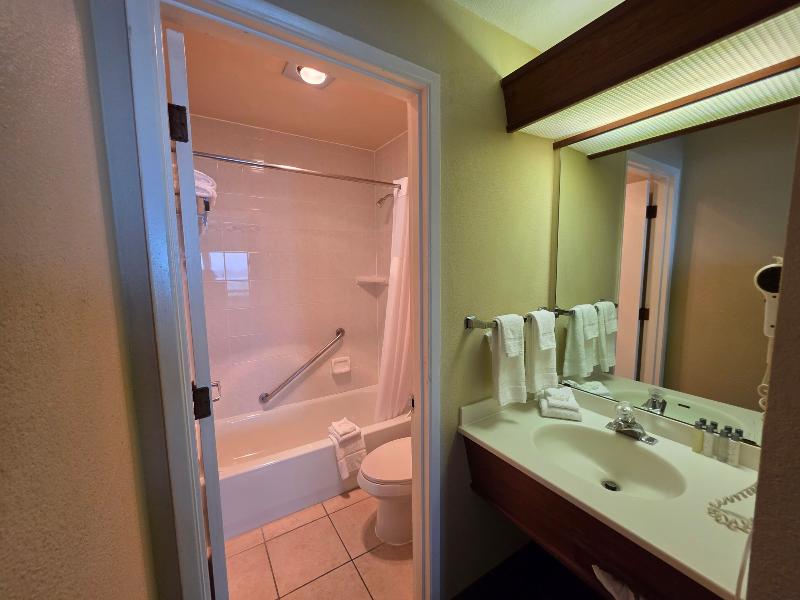 Seagrass Oceanfront Inn image