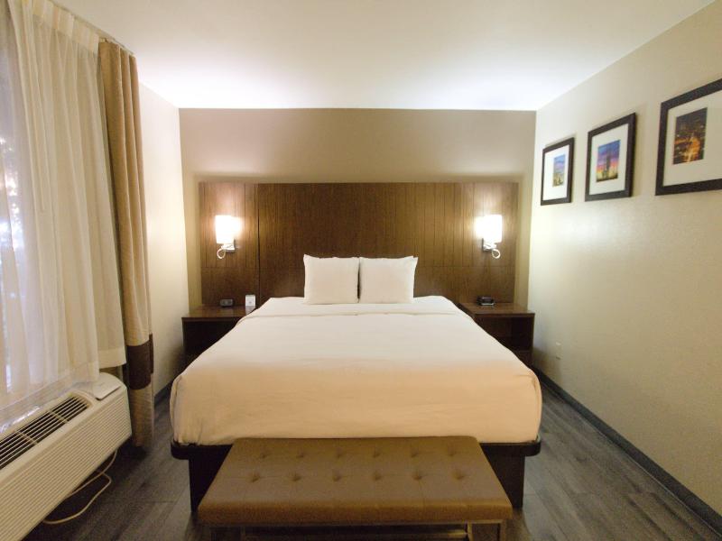 Comfort Suites at Sabino Canyon image