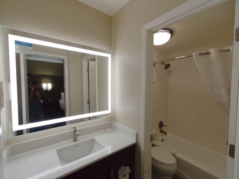 Comfort Suites at Sabino Canyon image