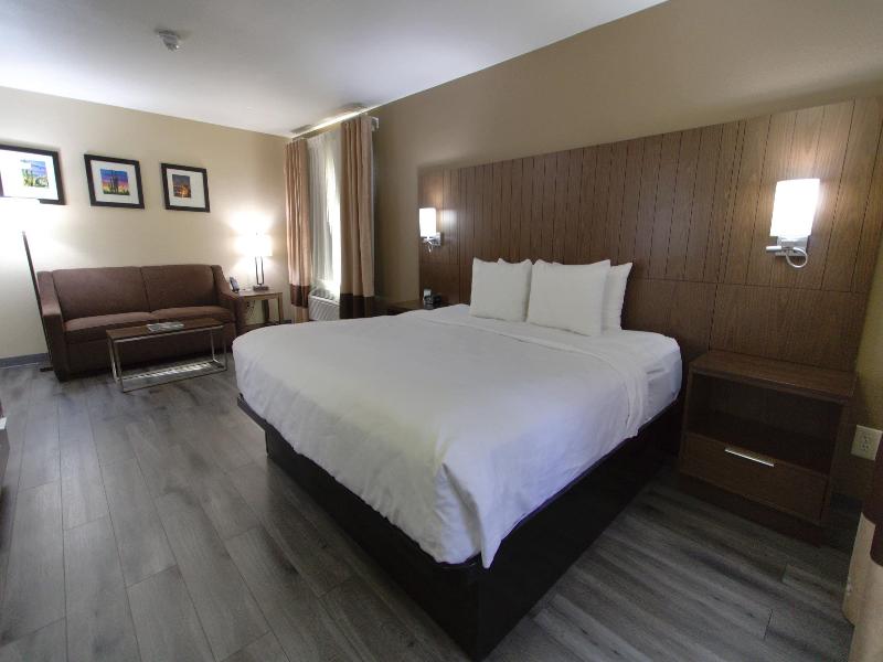 Comfort Suites at Sabino Canyon image