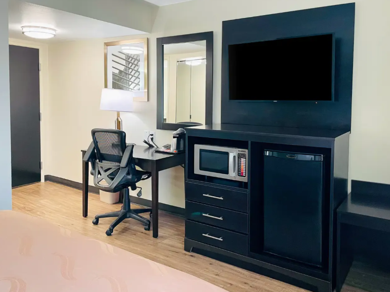 Quality Inn & Suites Lake Charles image