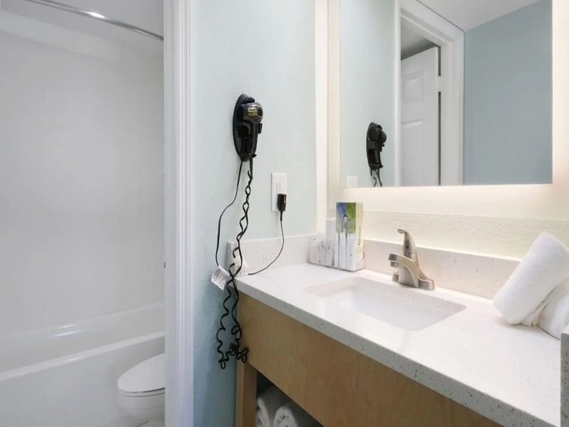 Boardwalk Inn & Suites Daytona Beach image