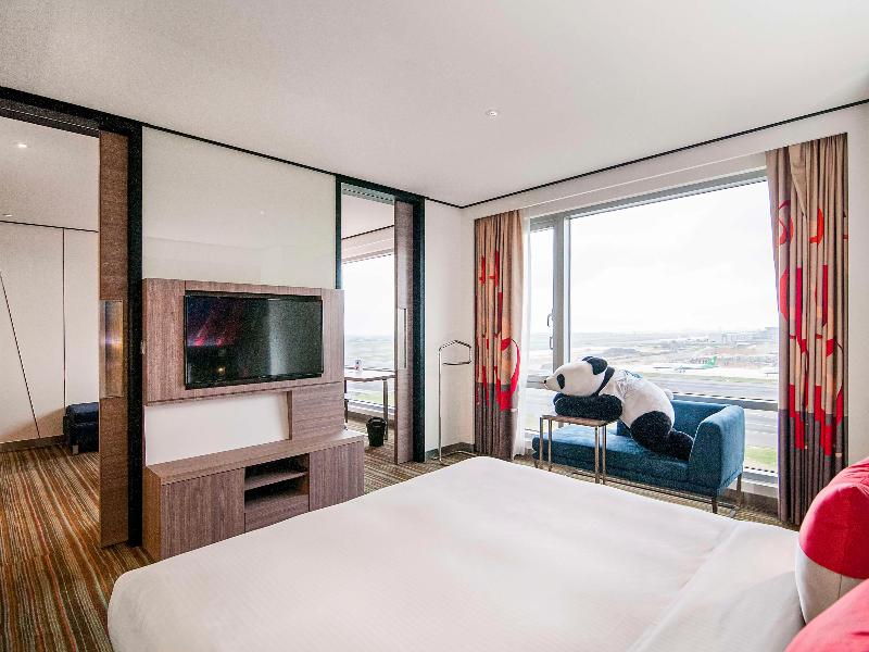 Hyatt Regency Taoyuan International Airport image