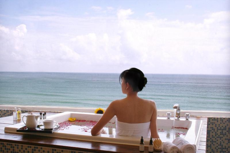 Chateau Beach Resort Kenting image
