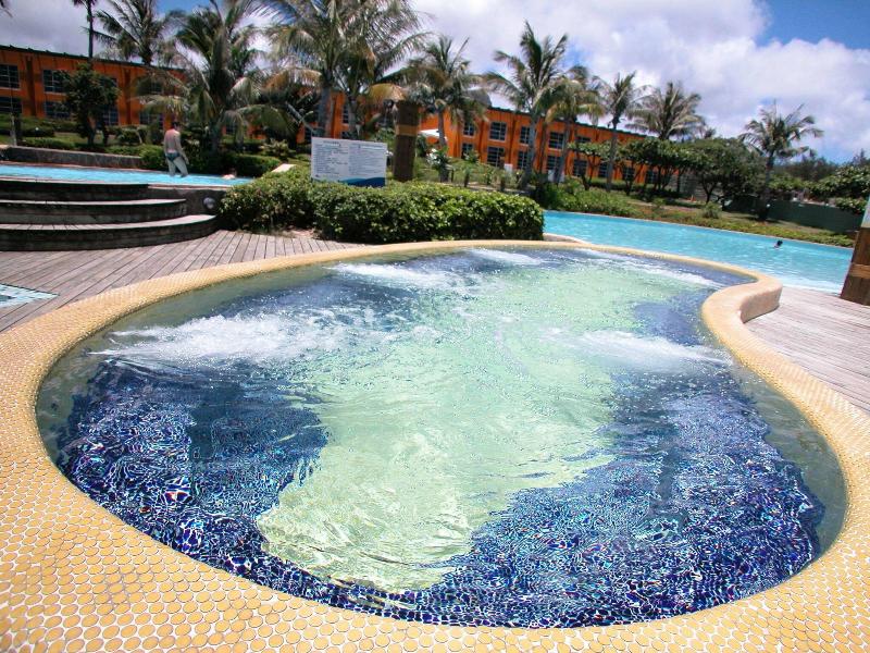 Chateau Beach Resort Kenting image