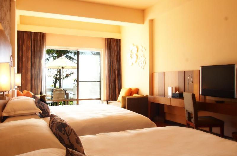 Chateau Beach Resort Kenting image