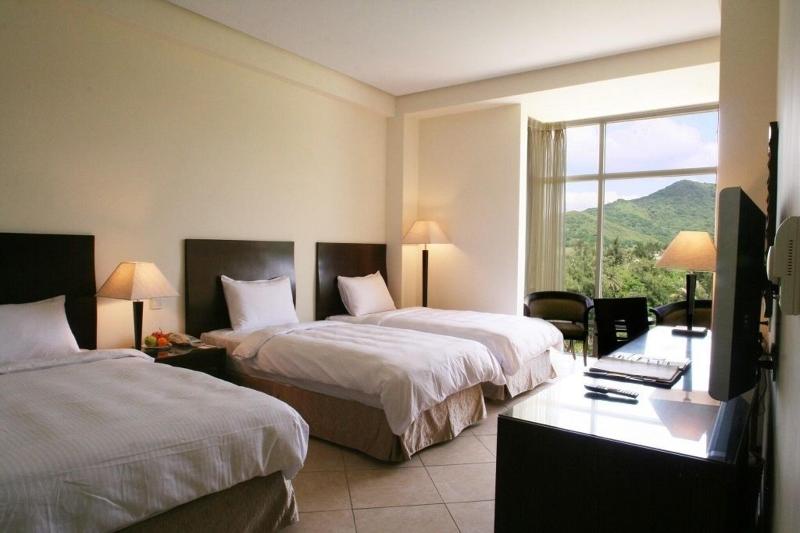 Chateau Beach Resort Kenting image