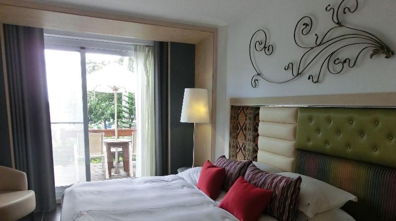 Chateau Beach Resort Kenting image