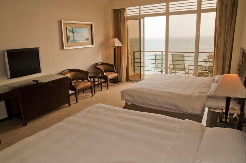 Chateau Beach Resort Kenting image