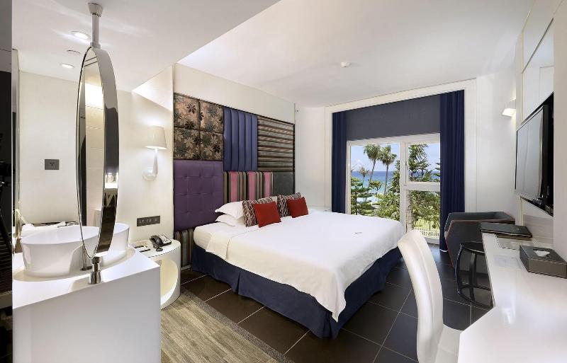 Chateau Beach Resort Kenting image