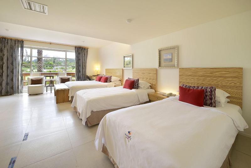Chateau Beach Resort Kenting image