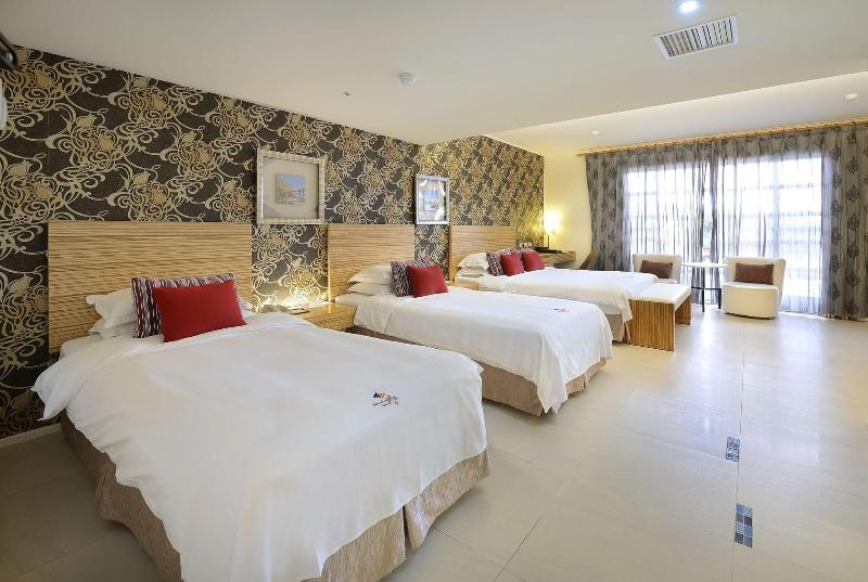 Chateau Beach Resort Kenting image