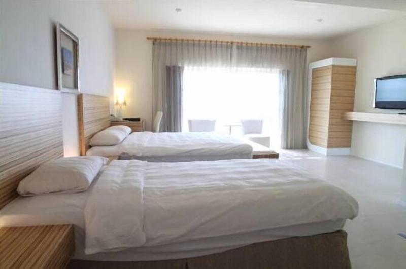 Chateau Beach Resort Kenting image