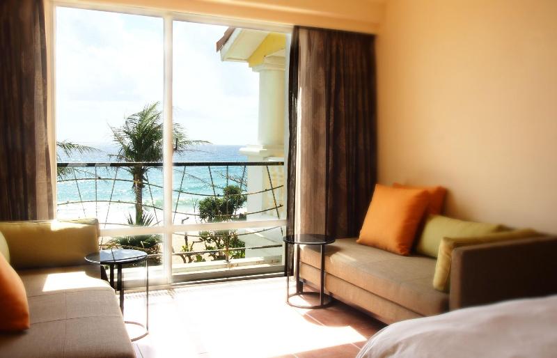 Chateau Beach Resort Kenting image