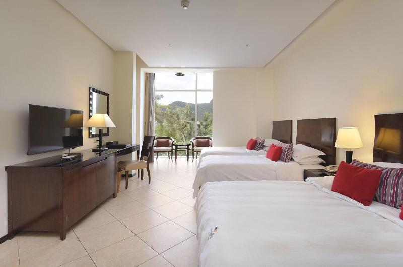 Chateau Beach Resort Kenting image