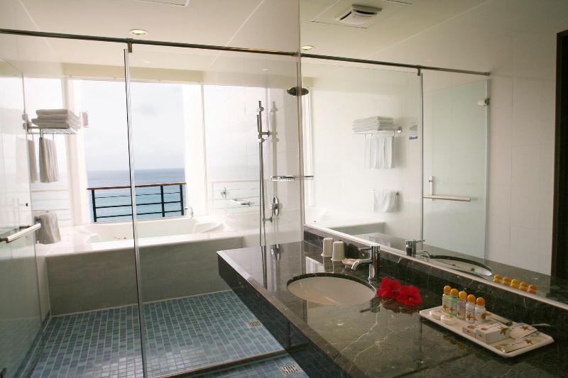 Chateau Beach Resort Kenting image