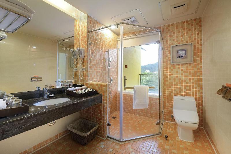 Chateau Beach Resort Kenting image