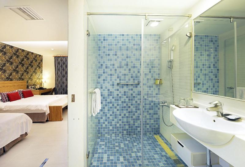 Chateau Beach Resort Kenting image