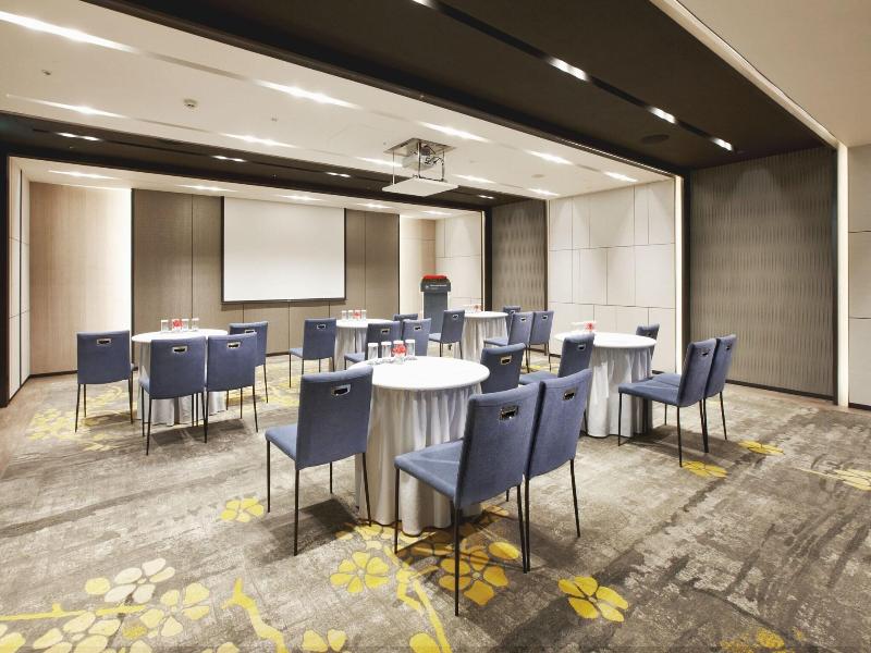 Sheraton Grand Taipei Hotel image